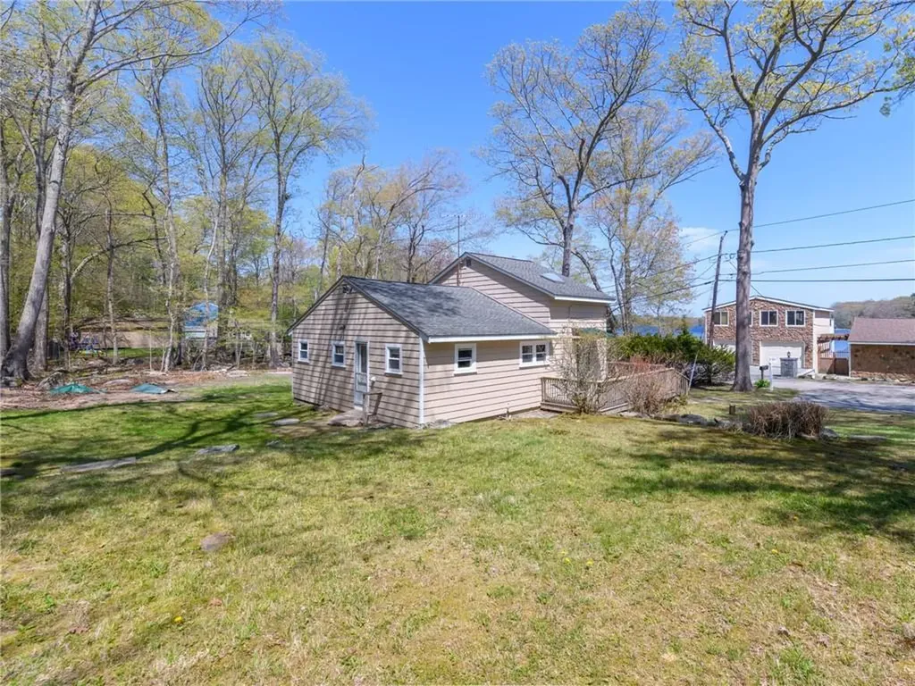 281 Richardson Road Coventry RI 02816