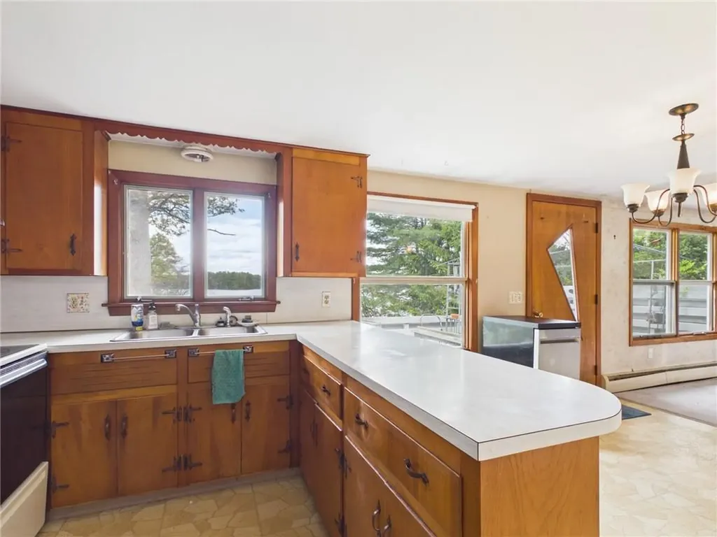 48 Allison Avenue Coventry RI 02816