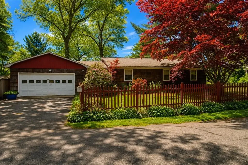 48 Allison Avenue Coventry RI 02816