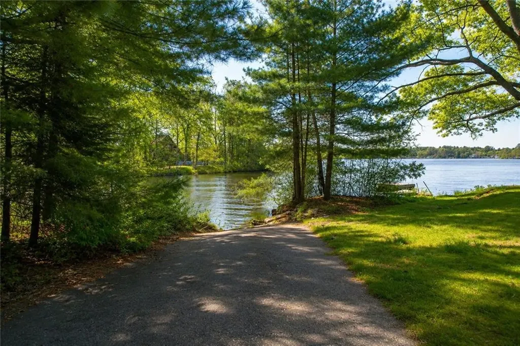 48 Allison Avenue Coventry RI 02816