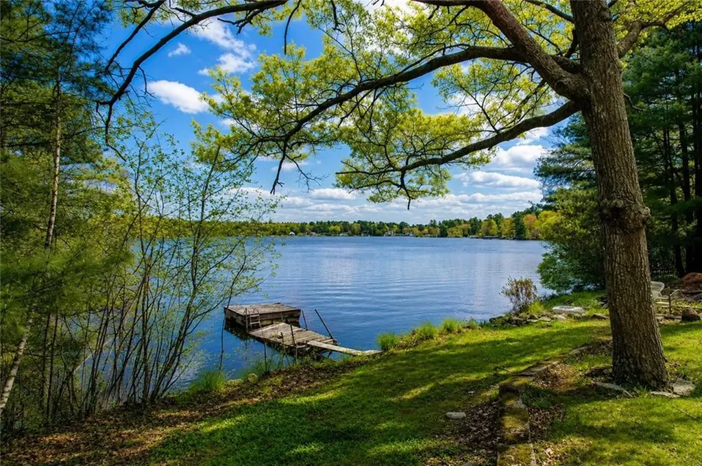 48 Allison Avenue Coventry RI 02816