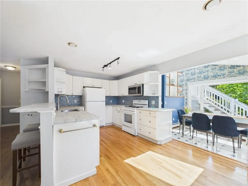 119 Hemlock Road South Kingstown RI 02879