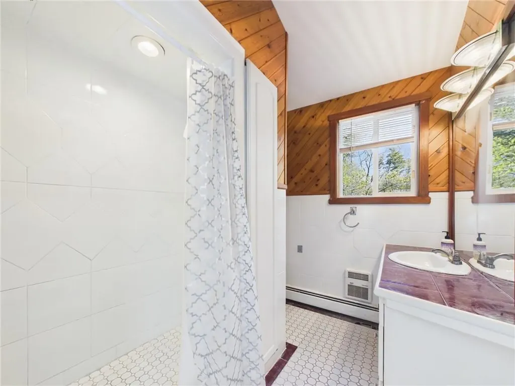 119 Hemlock Road South Kingstown RI 02879