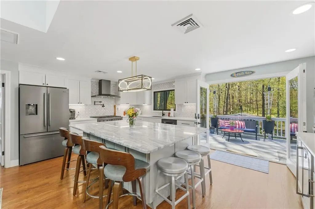 7 Meadowbrook Road Lincoln RI 02865