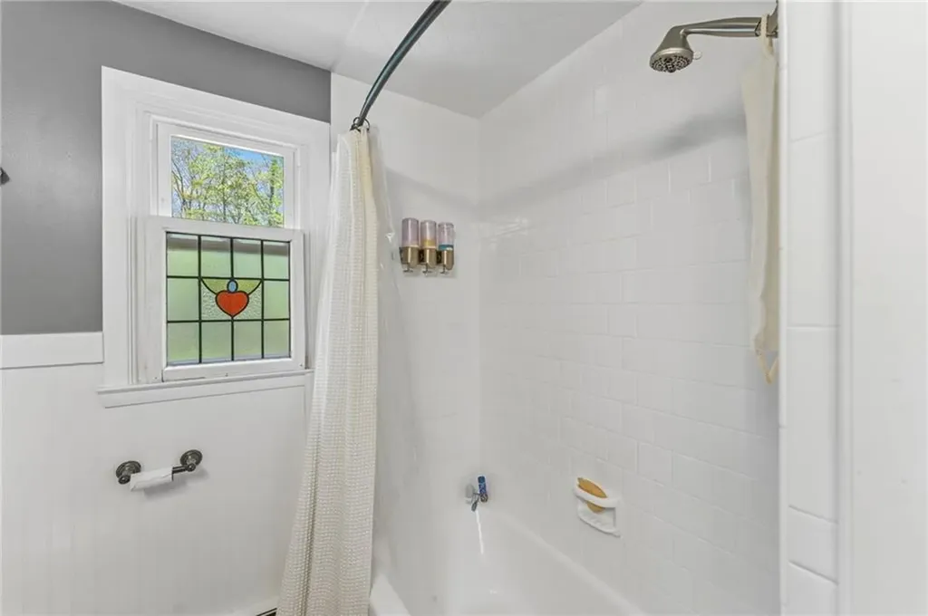 7 Meadowbrook Road Lincoln RI 02865