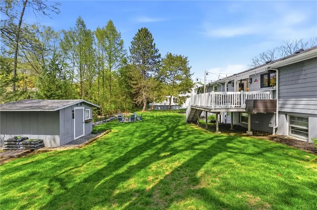 7 Meadowbrook Road Lincoln RI 02865