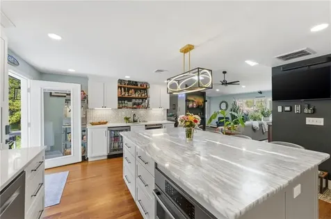 7 Meadowbrook Road Lincoln RI 02865