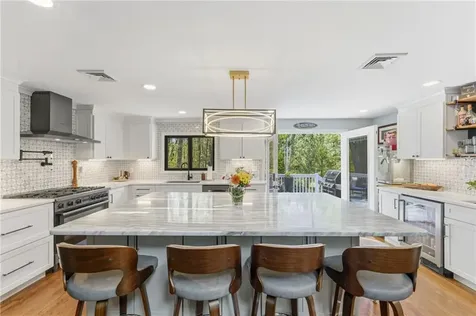7 Meadowbrook Road Lincoln RI 02865