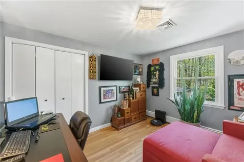 7 Meadowbrook Road Lincoln RI 02865