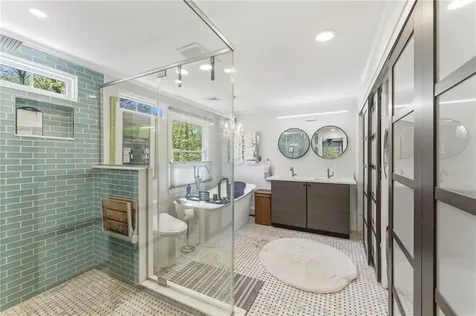 7 Meadowbrook Road Lincoln RI 02865