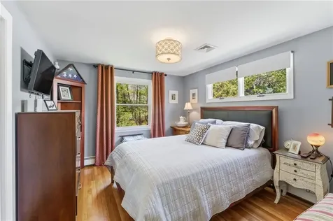 7 Meadowbrook Road Lincoln RI 02865