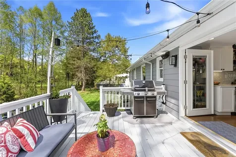 7 Meadowbrook Road Lincoln RI 02865