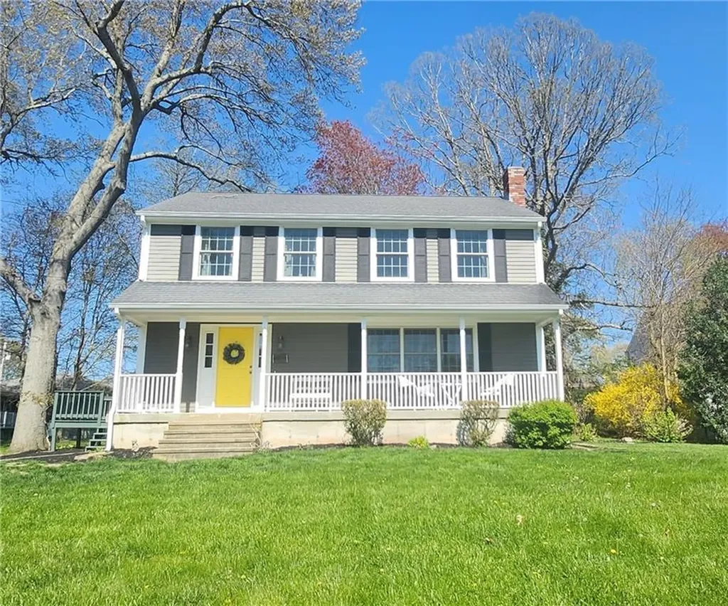 54 Sefton Drive Bristol RI 02809