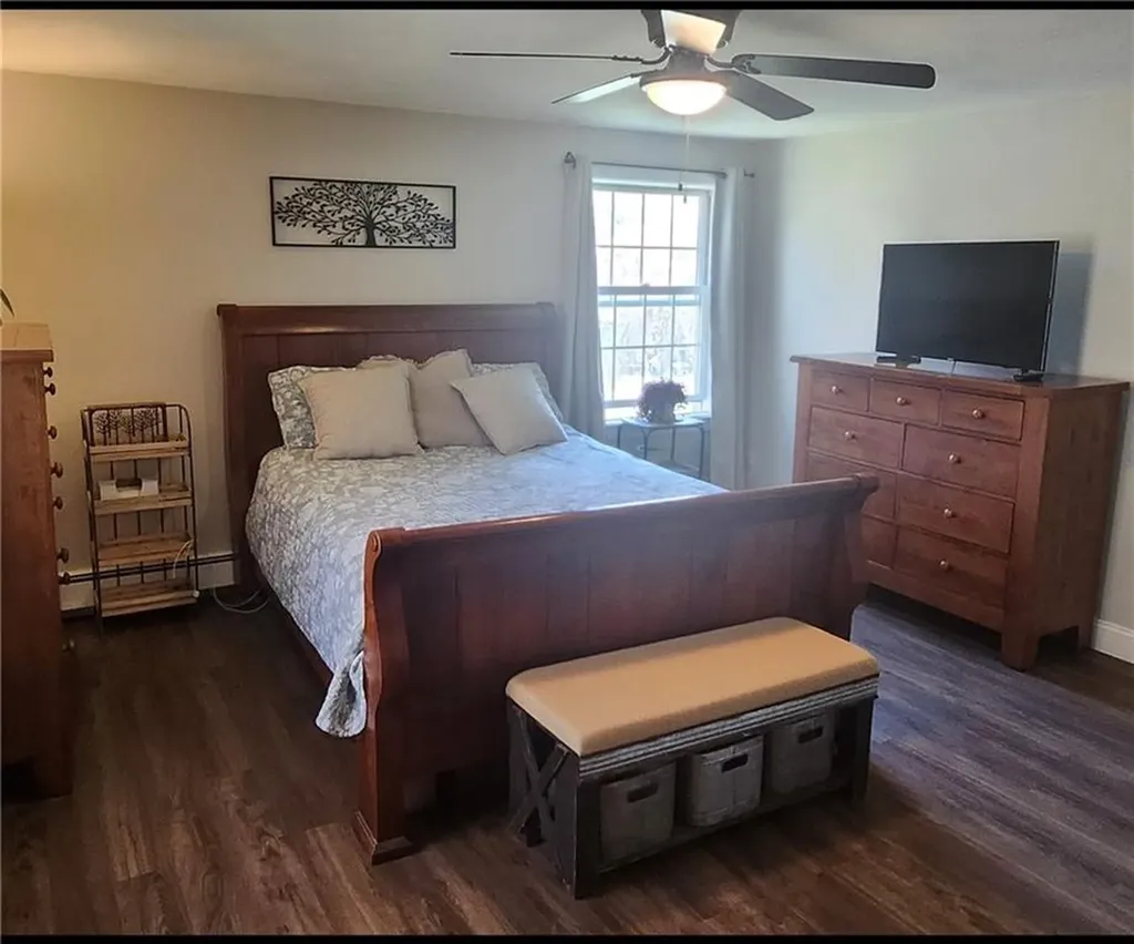 54 Sefton Drive Bristol RI 02809