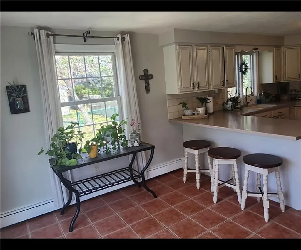 54 Sefton Drive Bristol RI 02809