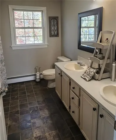 54 Sefton Drive Bristol RI 02809