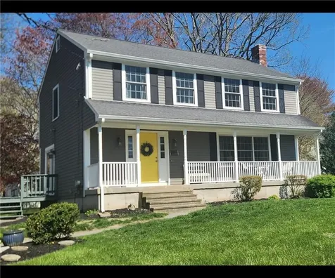54 Sefton Drive Bristol RI 02809