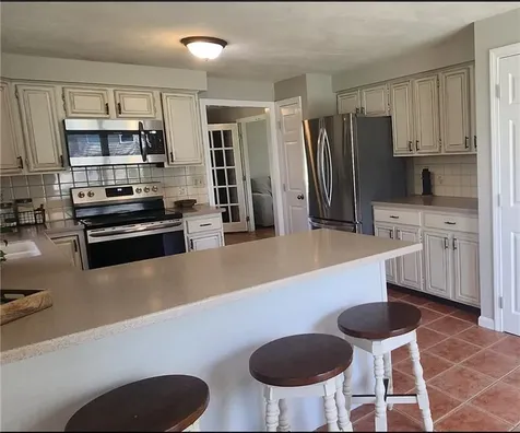 54 Sefton Drive Bristol RI 02809