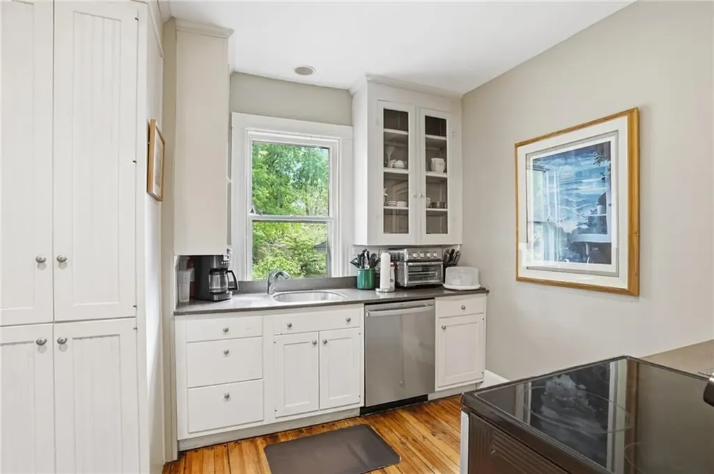192 Washington Road Barrington RI 02806