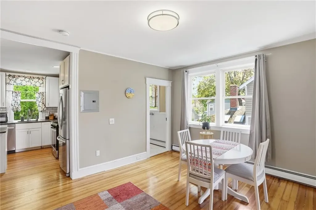 192 Washington Road Barrington RI 02806