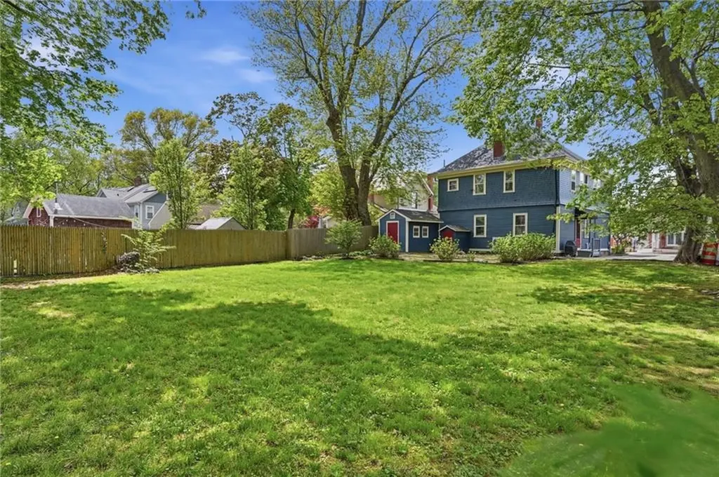 192 Washington Road Barrington RI 02806