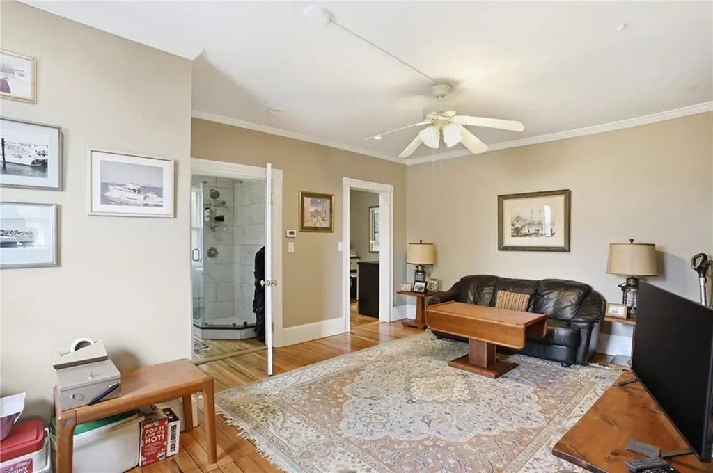 192 Washington Road Barrington RI 02806