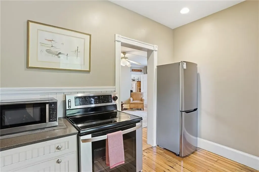 192 Washington Road Barrington RI 02806