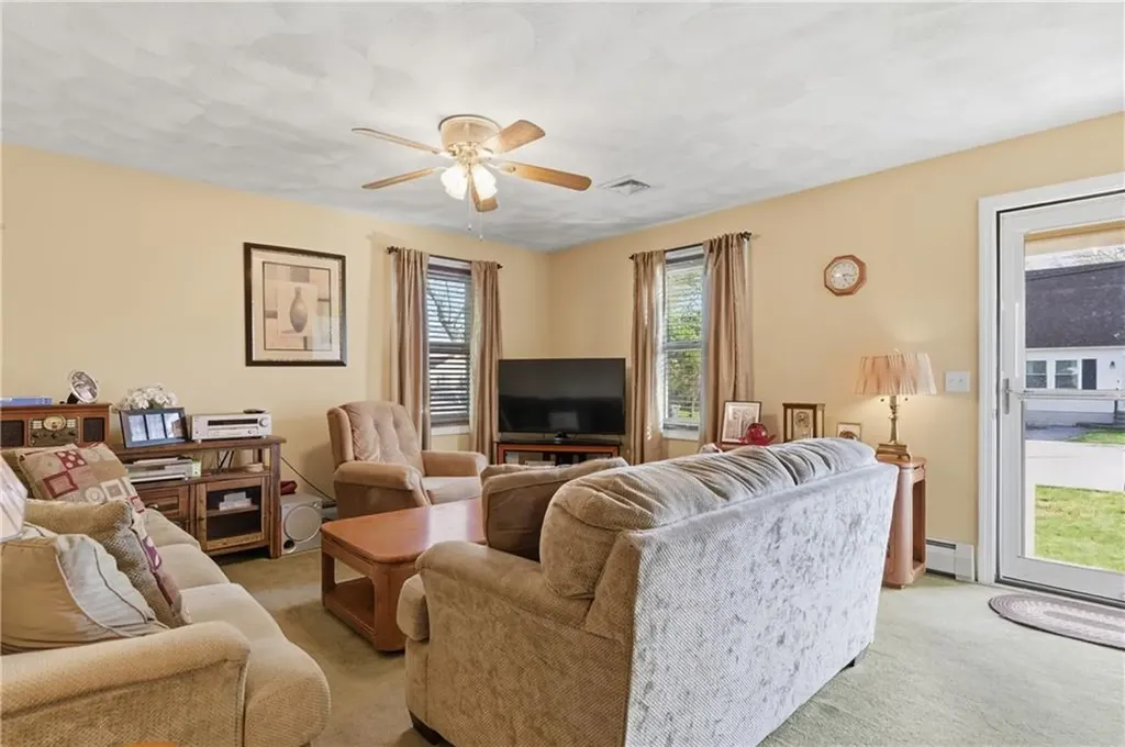 365 Maple Street Warwick RI 02888