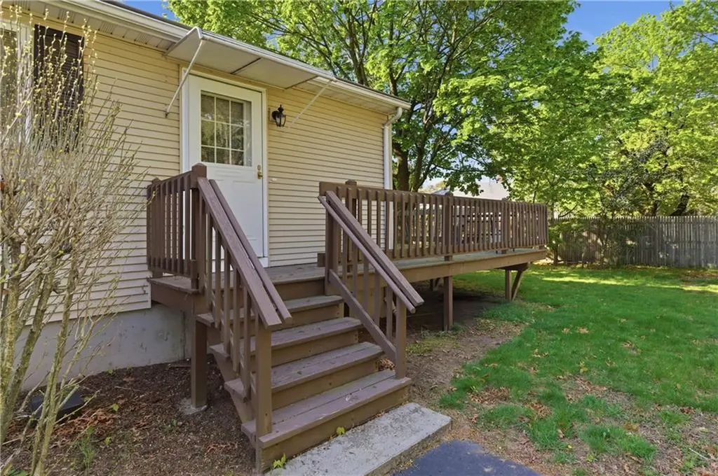 365 Maple Street Warwick RI 02888