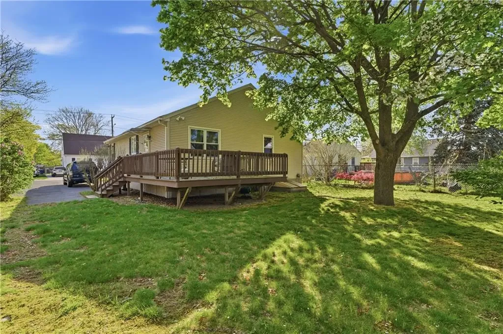 365 Maple Street Warwick RI 02888