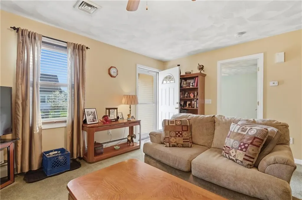 365 Maple Street Warwick RI 02888