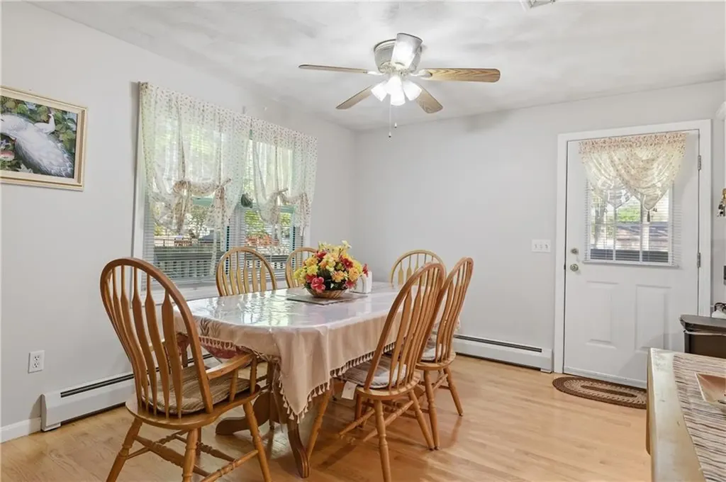 365 Maple Street Warwick RI 02888