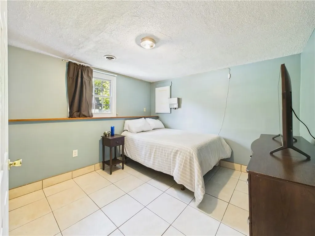 12 Elmonte Drive Coventry RI 02816