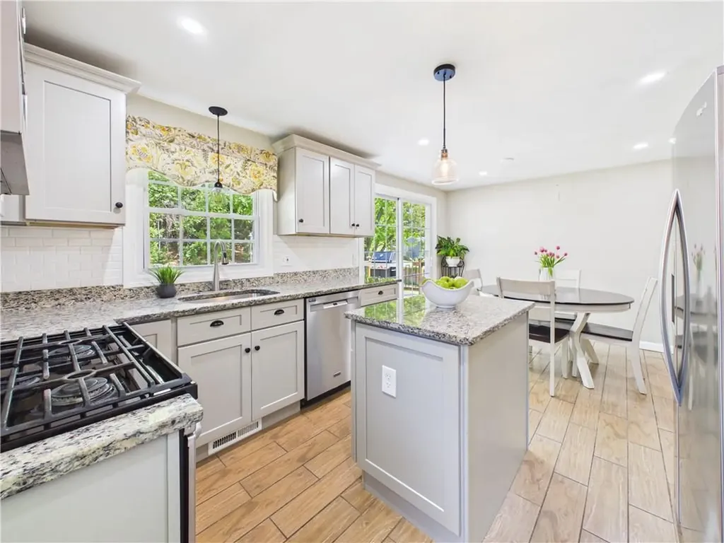 12 Elmonte Drive Coventry RI 02816