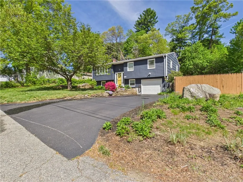 12 Elmonte Drive Coventry RI 02816
