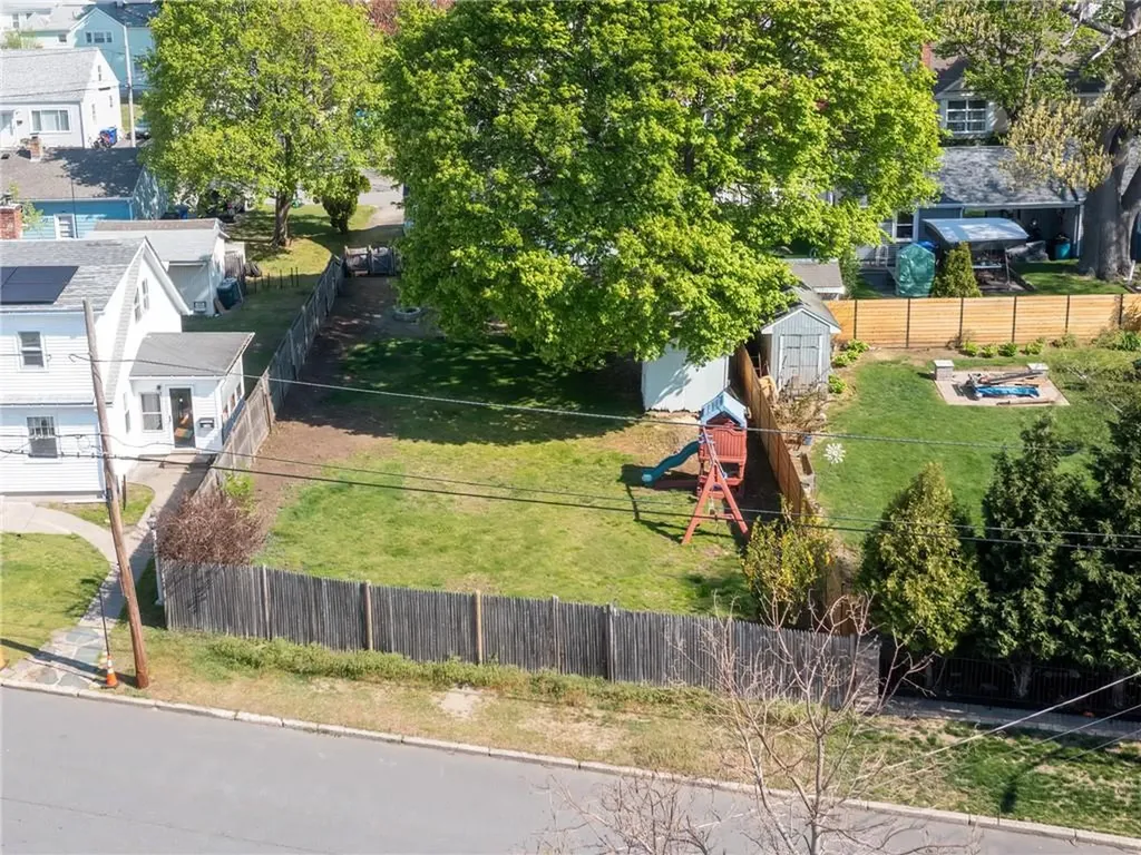 25 Mowry Street Pawtucket RI 02861