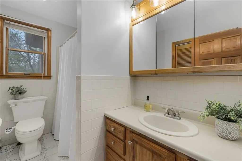 26 E Bayview Road Charlestown RI 02813