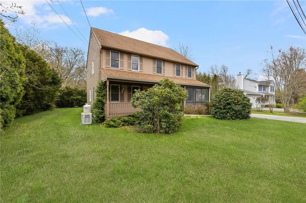 26 E Bayview Road Charlestown RI 02813