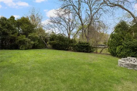 26 E Bayview Road Charlestown RI 02813