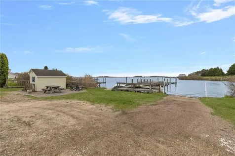 26 E Bayview Road Charlestown RI 02813