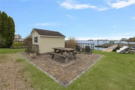 26 E Bayview Road Charlestown RI 02813