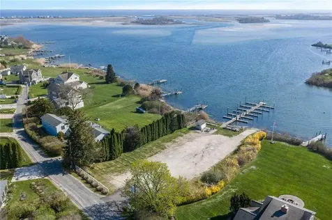 26 E Bayview Road Charlestown RI 02813