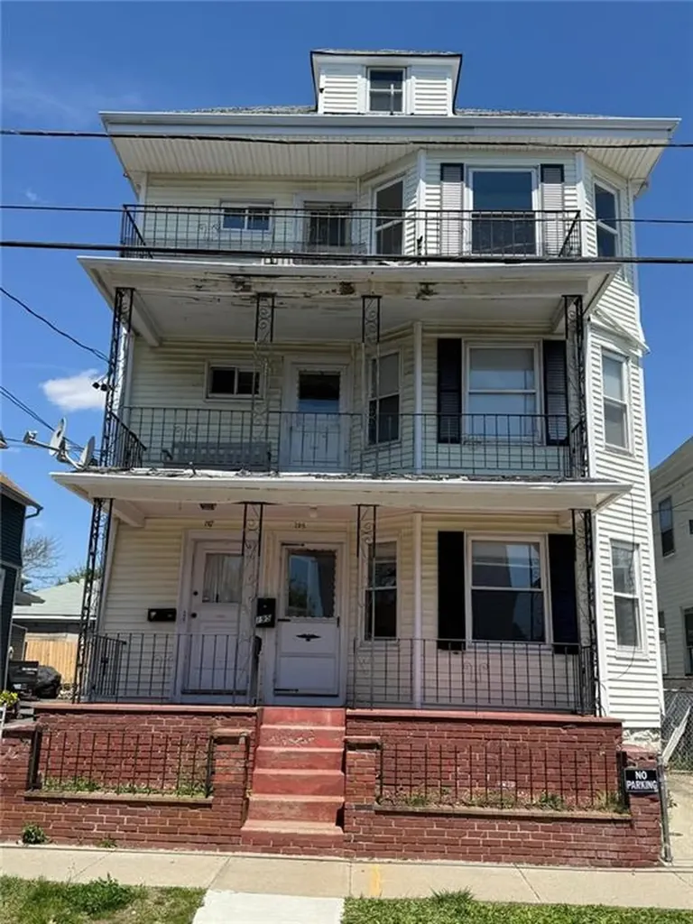 195 197 Ohio Avenue Providence RI 02905