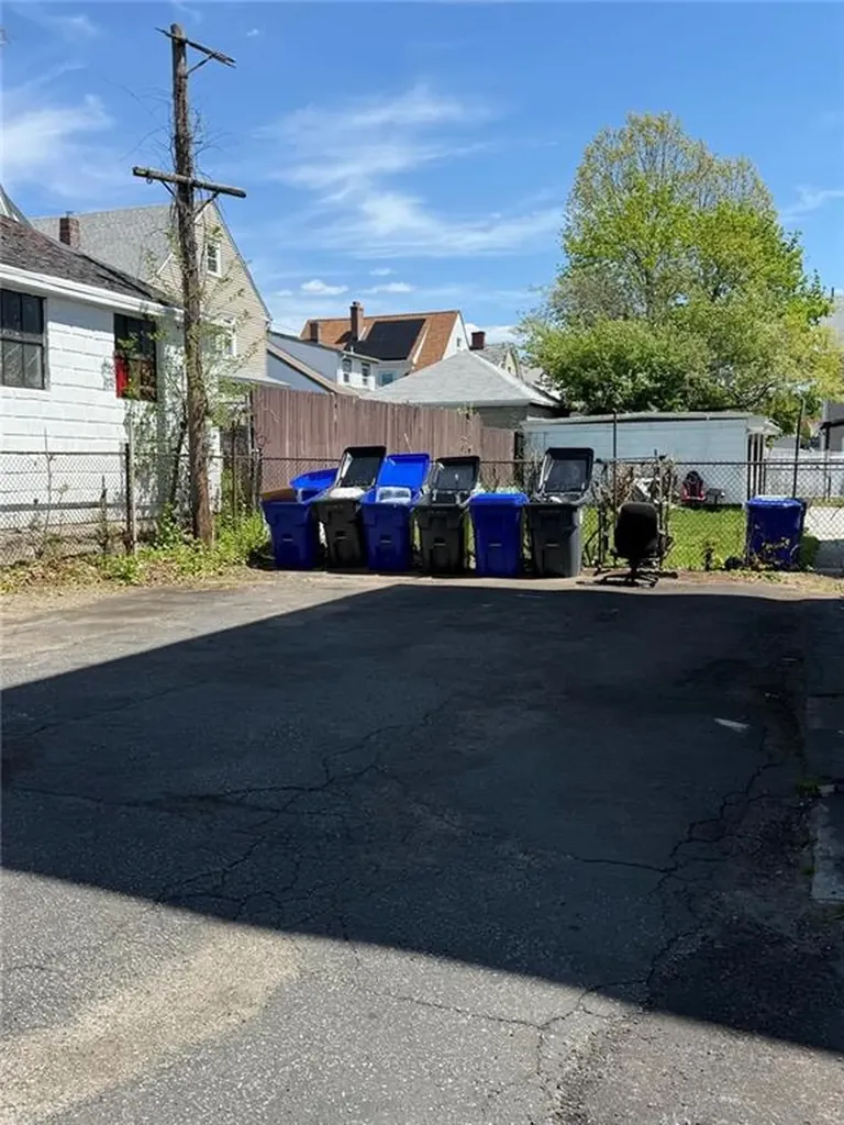 195 197 Ohio Avenue Providence RI 02905