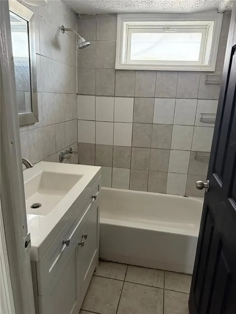 195 197 Ohio Avenue Providence RI 02905