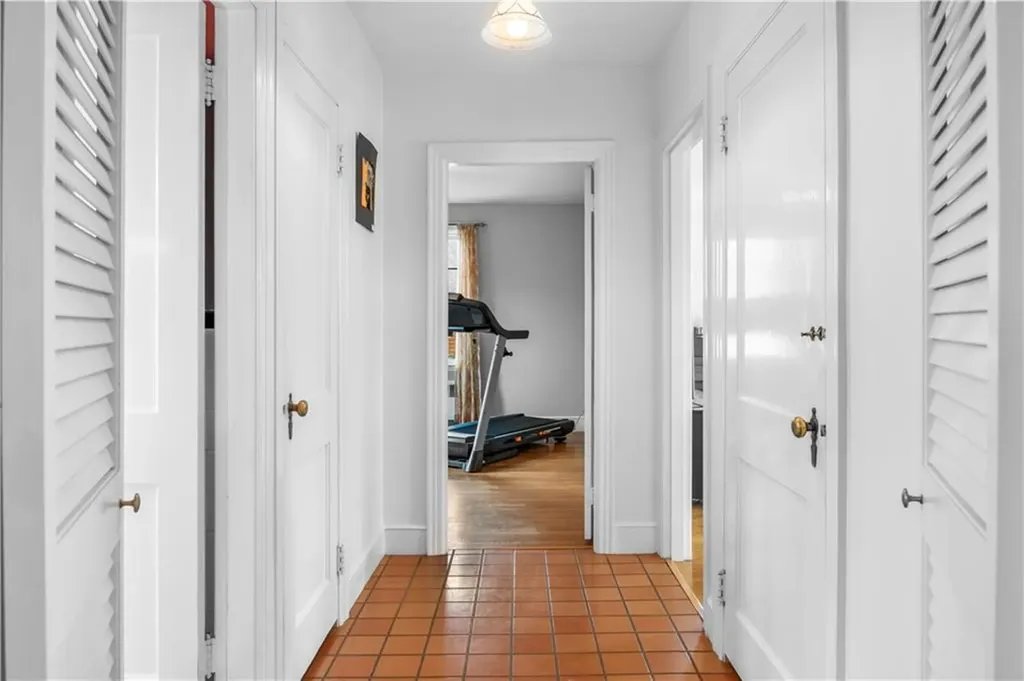 80 Kingswood Road Bristol RI 02809