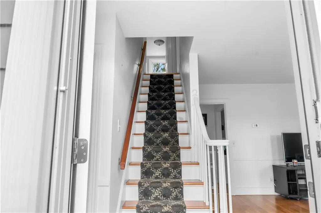 80 Kingswood Road Bristol RI 02809