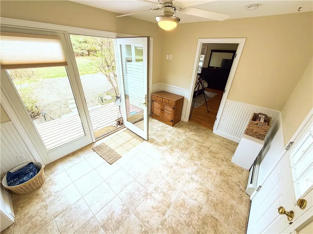 435 Allen Avenue South Kingstown RI 02879