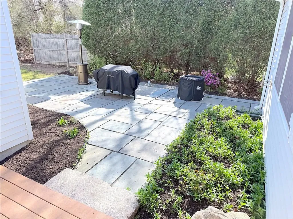 435 Allen Avenue South Kingstown RI 02879