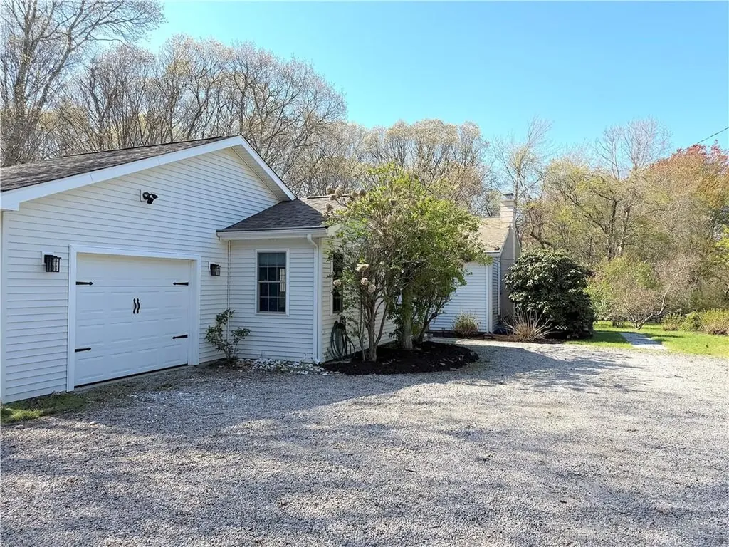 435 Allen Avenue South Kingstown RI 02879